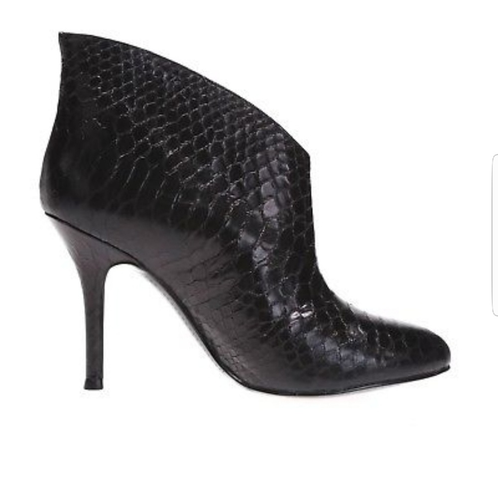 Vince Camuto black snake skin booties